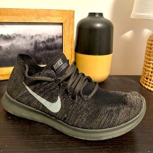Nike FlyKnit Free Run